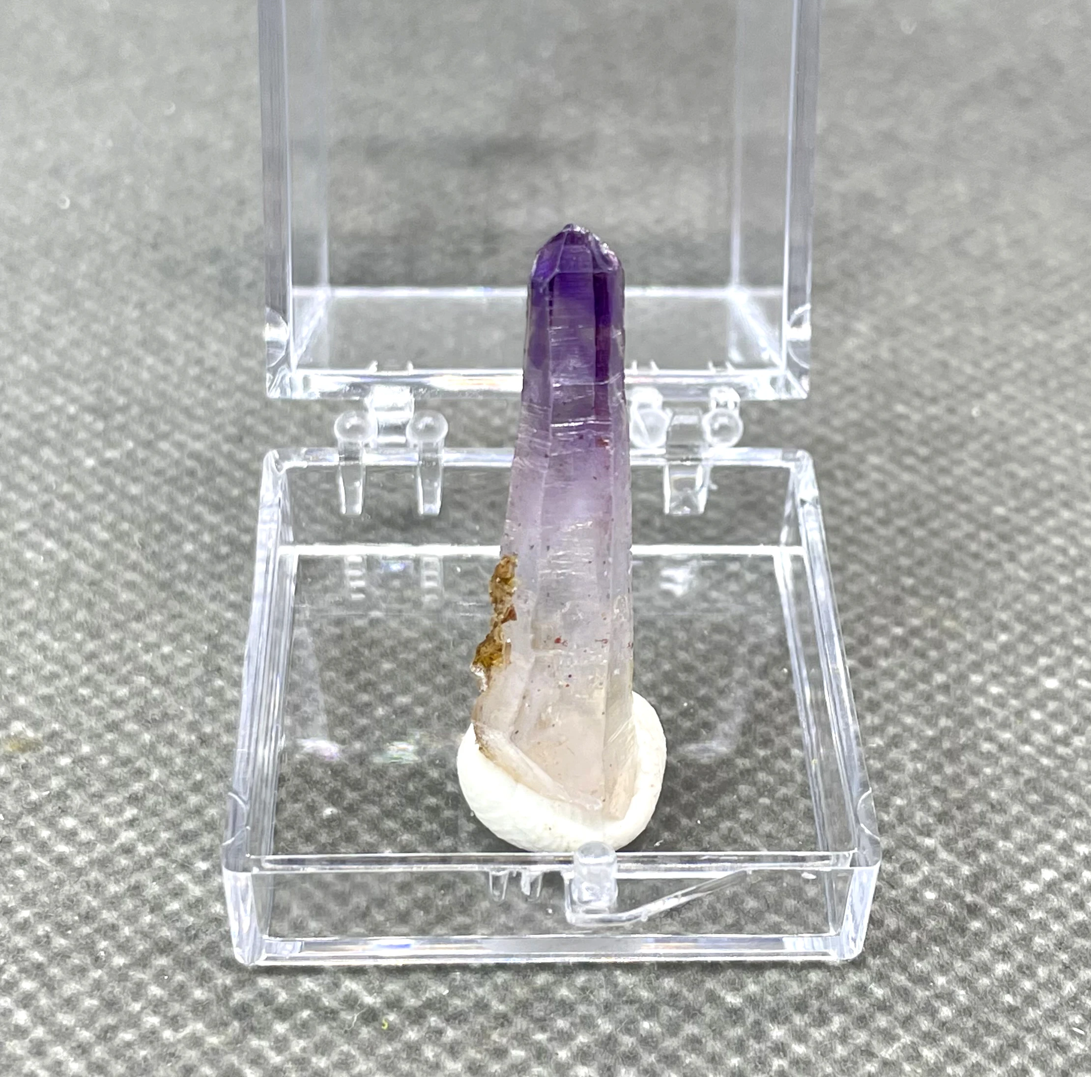 NEW! 100% Natural Rare Mexico lilac colour amethyst mineral Single crystal stone and crystal Quartz Crystal+ box size 3.4 cm