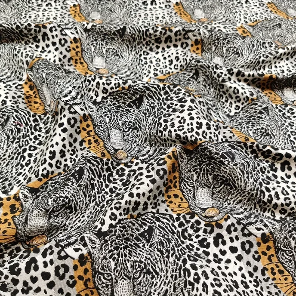 

Jacquard Brocade Fabric Leopard Print Tiger Head Yarn-dyed Jacket Windbreaker Coat Fashion Baseball Uniform Cloth by the Yard