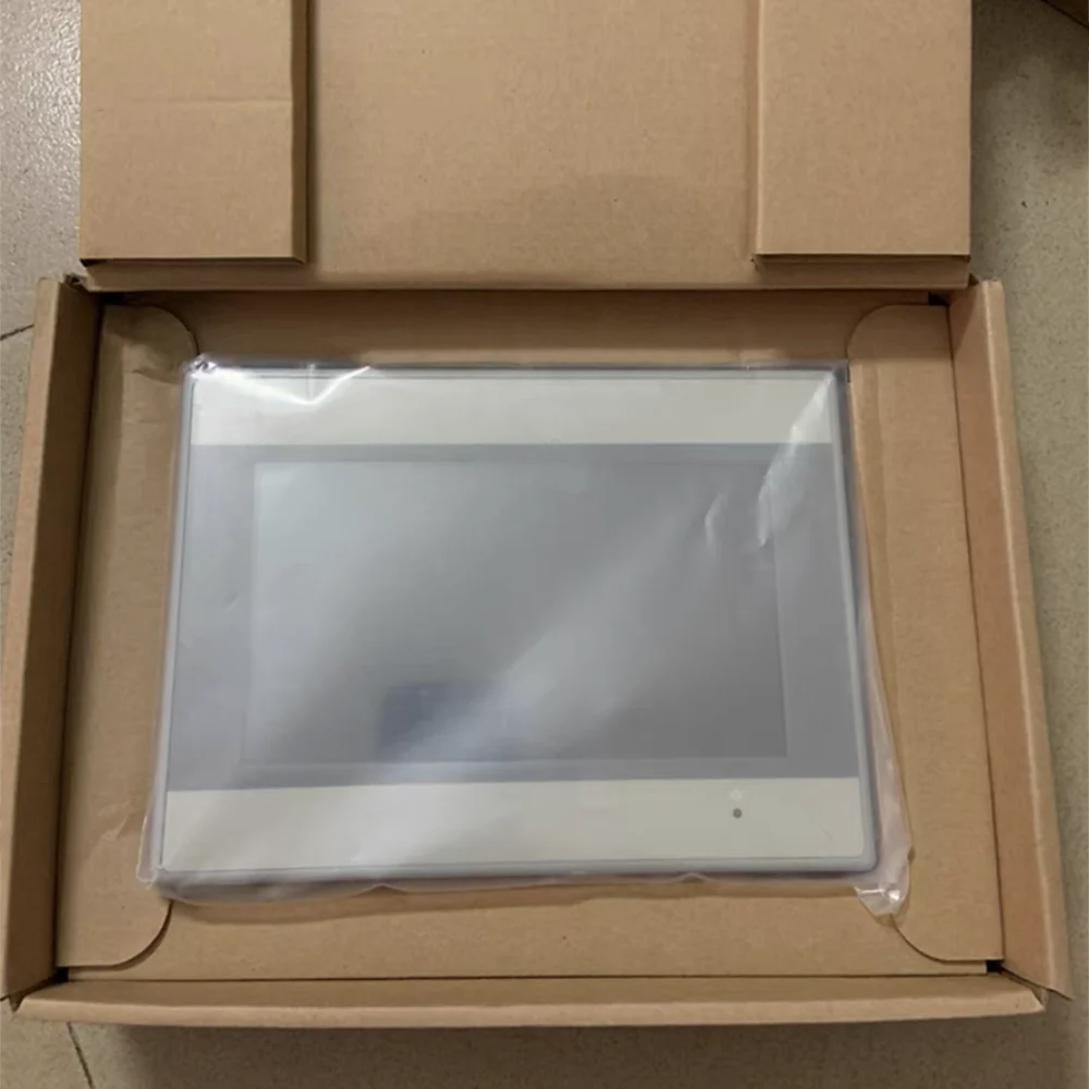 New In Box For Weinview HMI MT6071IE 7