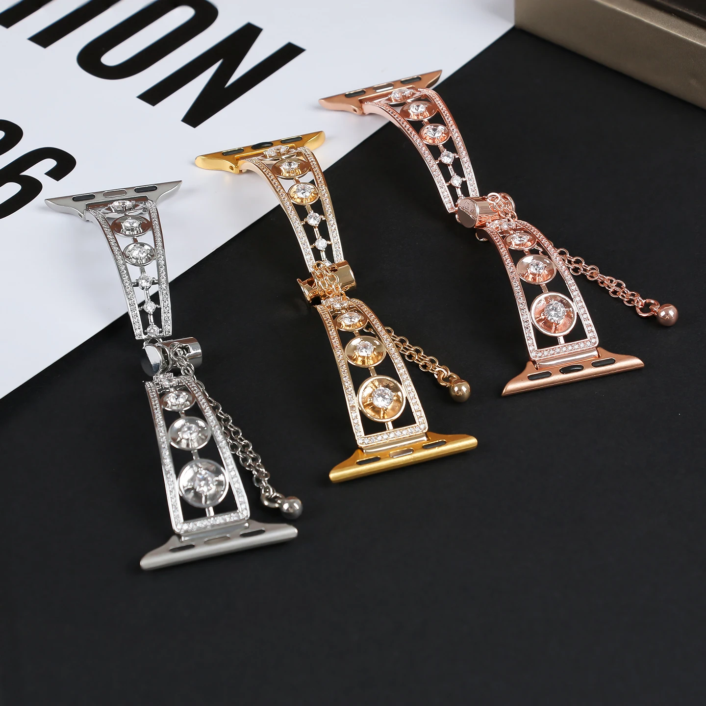 

For Apple Watch 42/41/40/38/45/44/46 Sparkling Star Diamond Metal Strap for IWatch Series S10/S9/S8/S7/S6/S5 Women's Strap