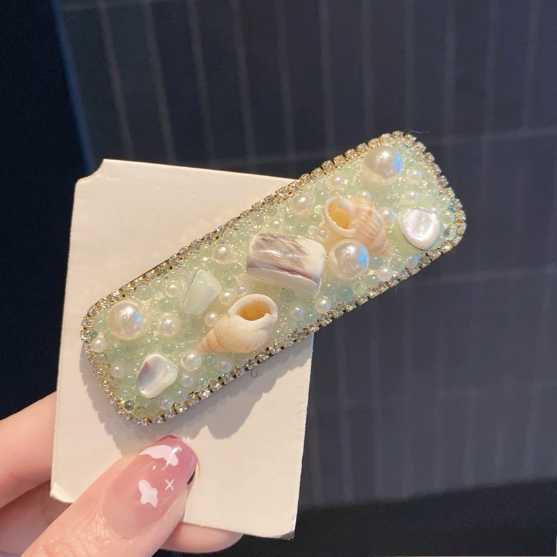 

Sweet and Cute Pearl Hair Clip French Vintage Hairpin Fashionable Trendy Hair Accessories for Girls