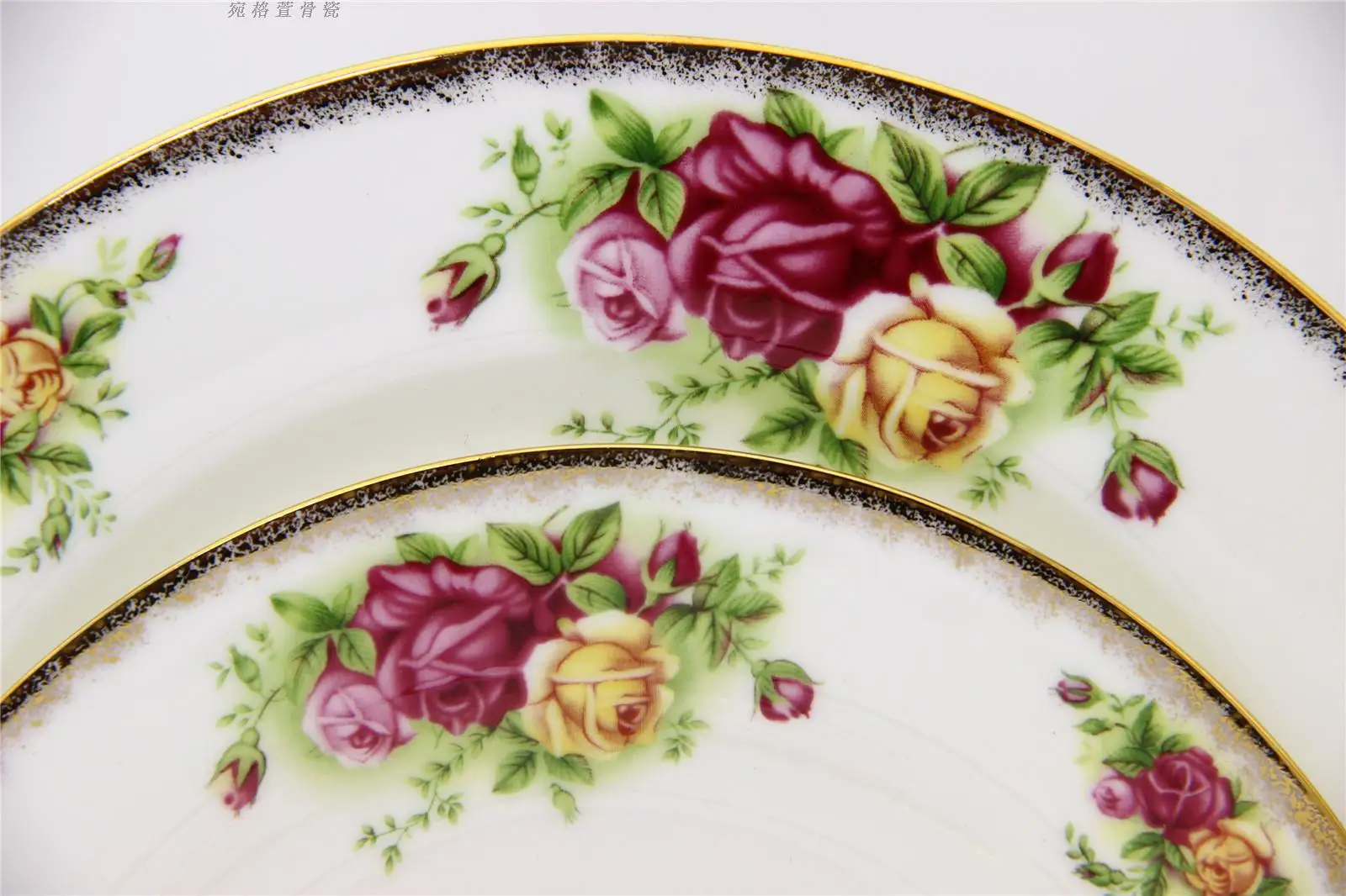 Bone China Afternoon Tea High Grade Coffee Snack Plate Fruit Plate Cake Plate Golden Flat Plate