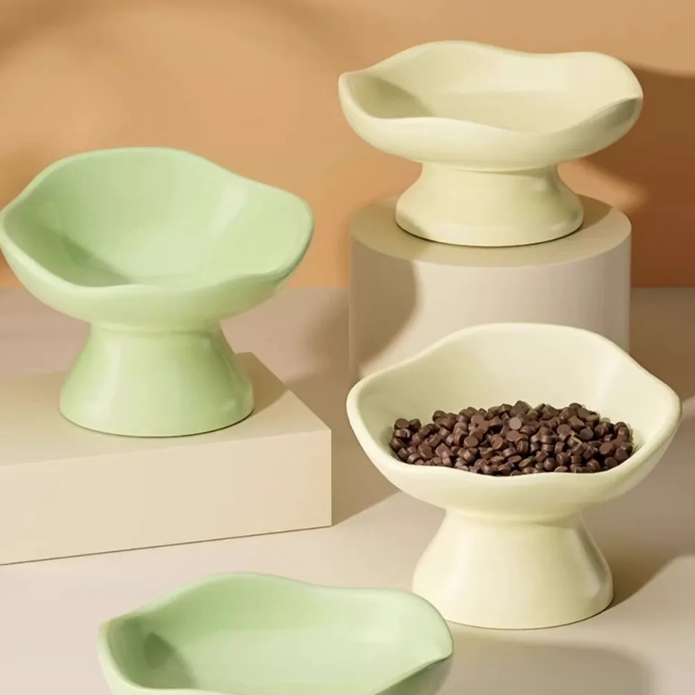 Cute Non-slip Base Petal Ceramic Cat Bowl High Foot Tilted Angle Anti-Tip Cat Bowl Ergonomic Elevated Cat Bowl Senior Pets