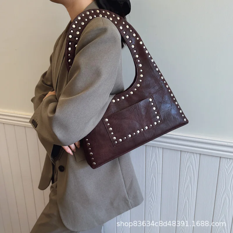 العلامة التجارية برشام ديكور تصميم خمر حقيبة كتف فاسق حقيبة يد القهوة حقيبة تحت الإبط قدرة عالية تصميم فاخر سيدة حمل حقيبة