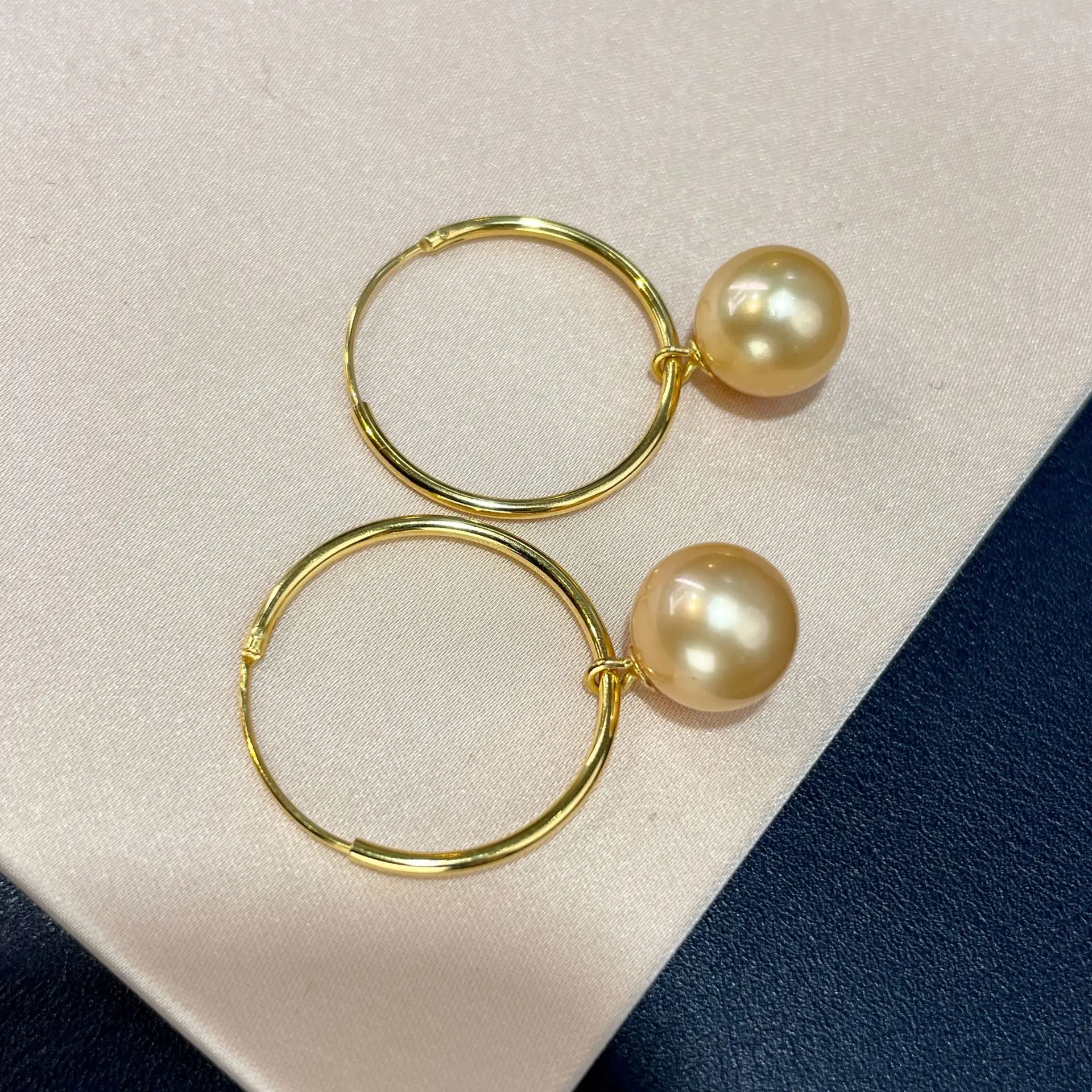 Hot selling pearl earrings AAAA9-10mm natural South Sea round pearl earrings 925s