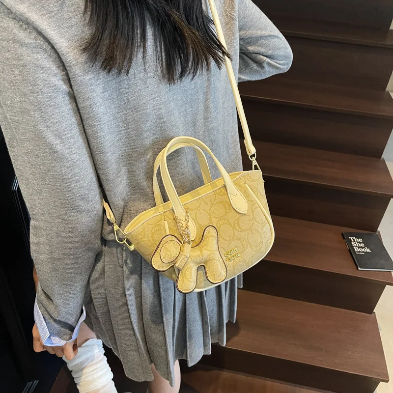 Luxuriöse High-End-Damentasche Designer trendige Mode vielseitige Umhängetasche Nische Handheld-Eimertasche hochwertiges Leder ​ ​