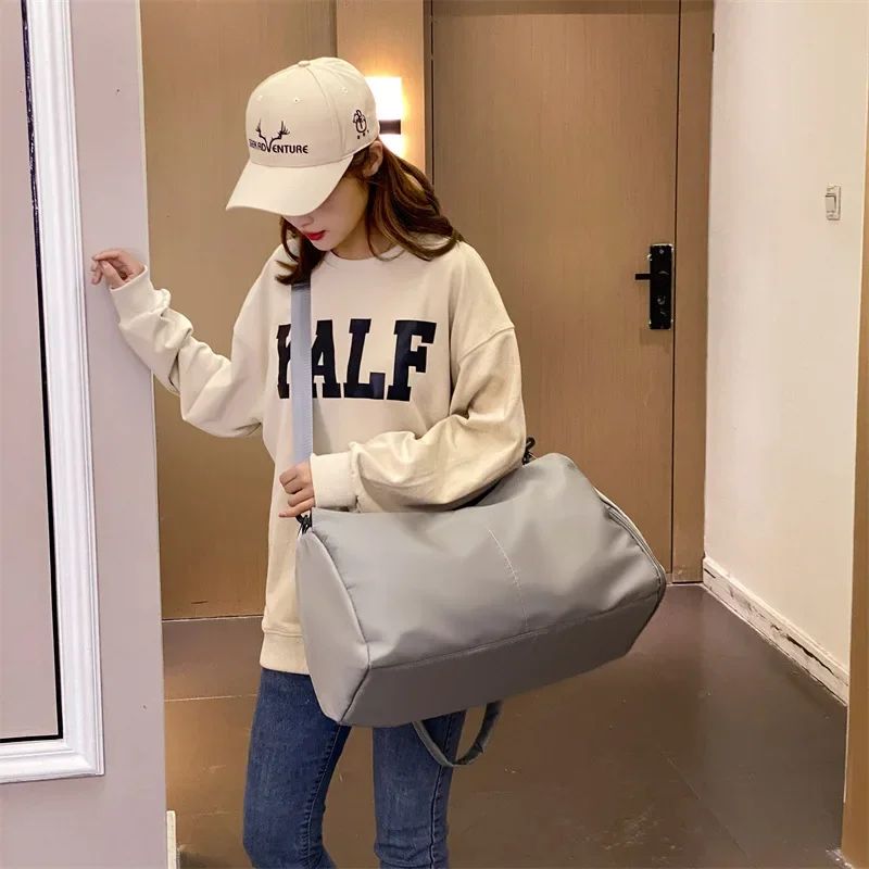 حقيبة رياضية للجيم للنساء في الهواء الطلق مقاومة للماء مساحة منفصلة للأحذية أسابيع حقيبة سفر من القماش الخشن للسباحة حقيبة سفر ترفيهية