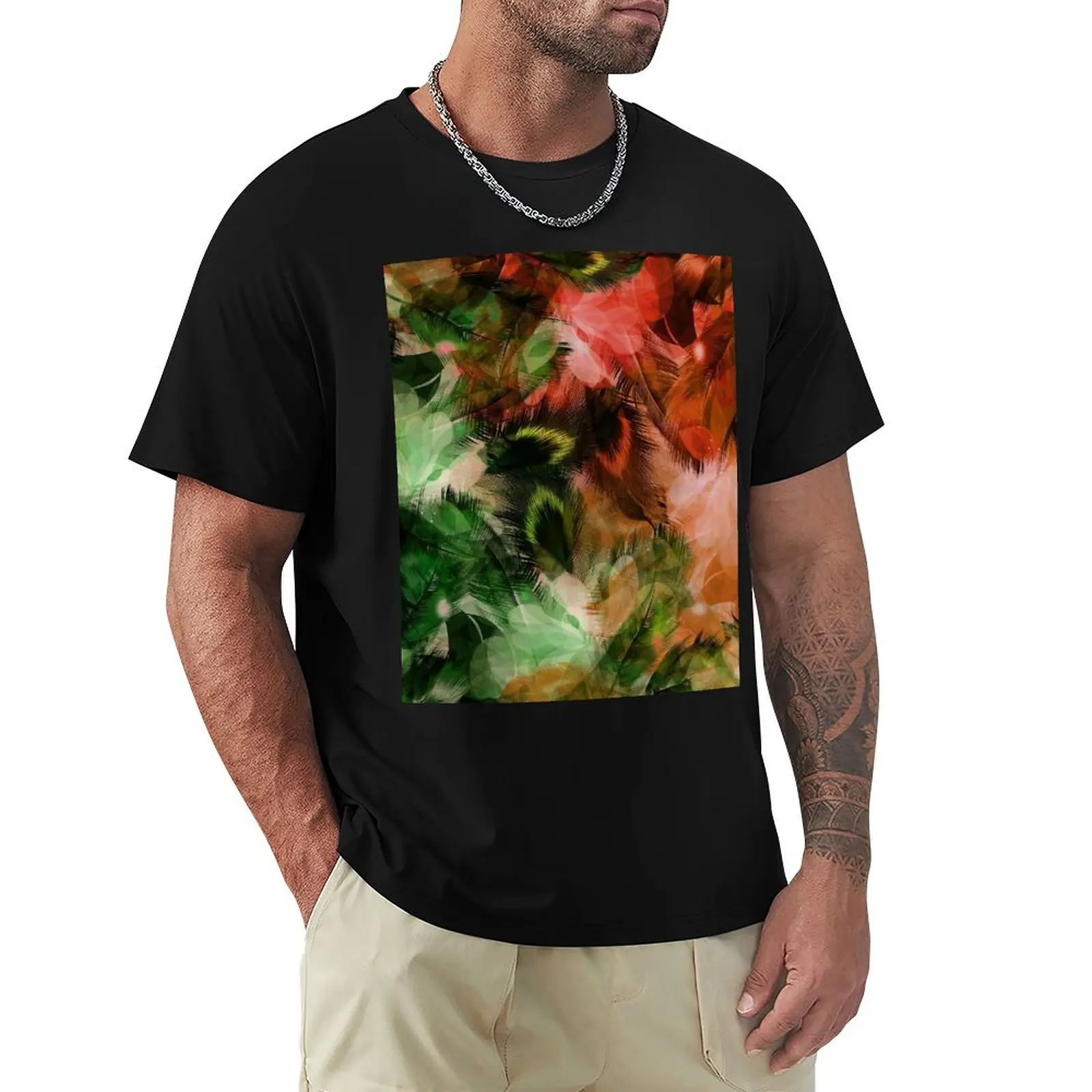 Green and Red Peacock Feather Pattern T-Shirt Casual Minimalist Short Sleeve Top