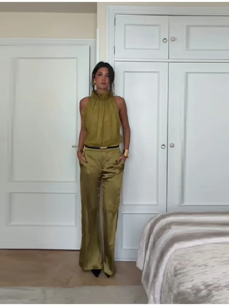 

2025 New Lace Embroidery Sleeveless Vest Female Elegant Versatile Vintage Short Top Ruffled Trim Slim Fit O-neck Streetwear