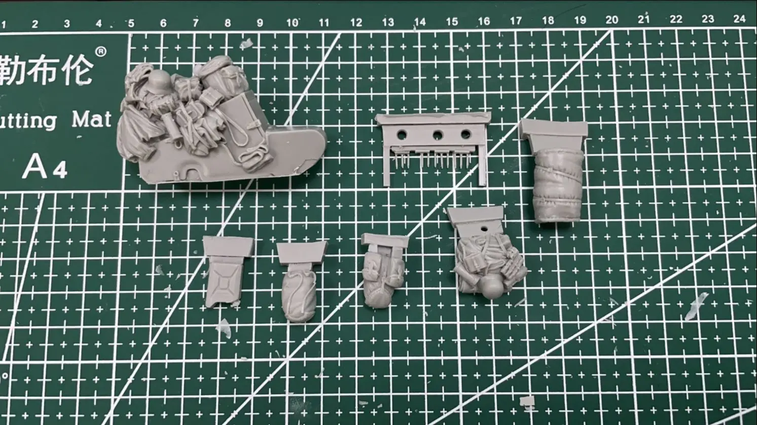 1:35 Scale Resin Die-cast Armored Vehicle Tank Chariot Parts Modification Does Not Include Unpainted Tank Model