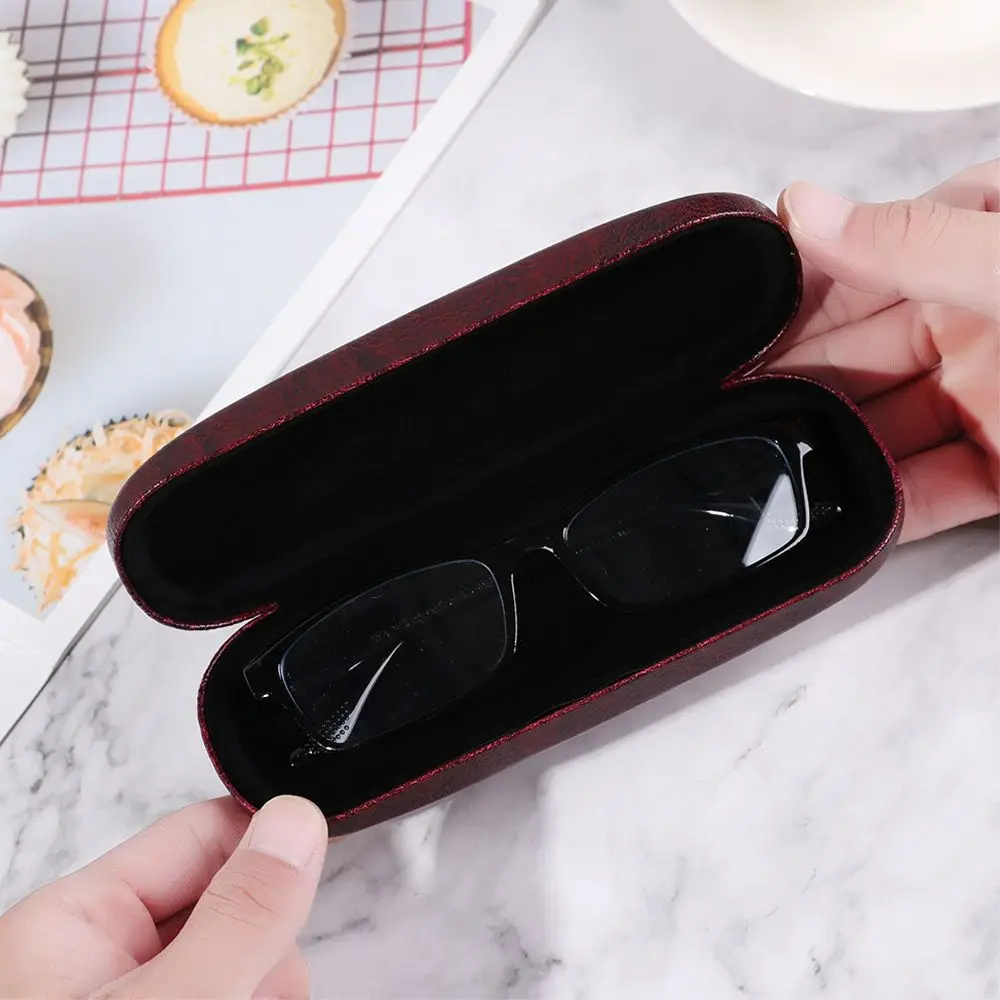 حافظة نظارات جلدية محمولة للنساء والرجال مقاومة للماء بإطار صلب حافظة نظارات للقراءة صندوق نظارات سوداء #3