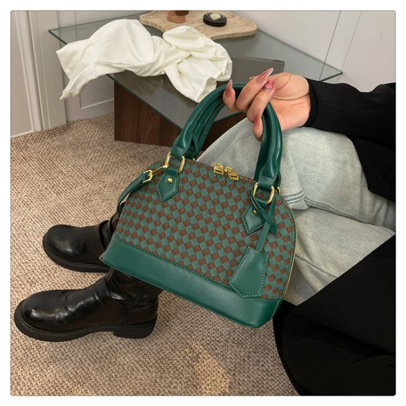 

Ladies Tote Bag Made Of Dot-Printed Leather Boasting High-End Berlin Commuter Spacious Soft Style​
