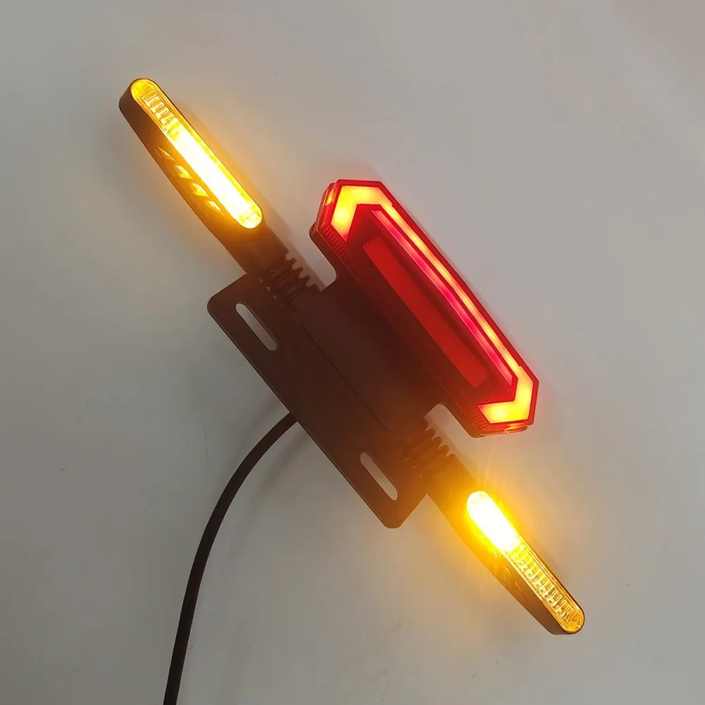 1 Pcs Electric Bicycle Rear Light 3-in-1 Brake Turn Signal Tail Lamp 12V Compatible With Two-Wheeled Vehicles