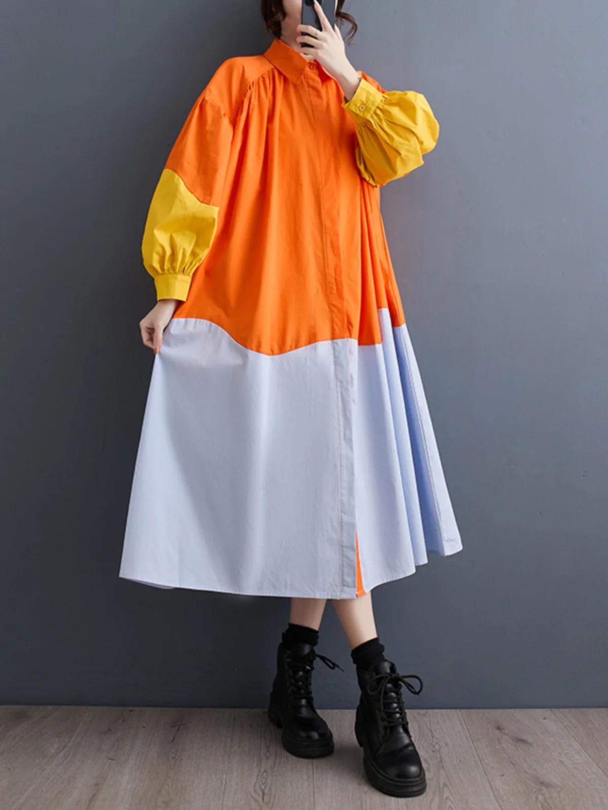 カジュアルなゆったりとしたランタン袖シャツワンピース カラーブロック 春秋 韓国風 おしゃれなレディースプラスサイズ服