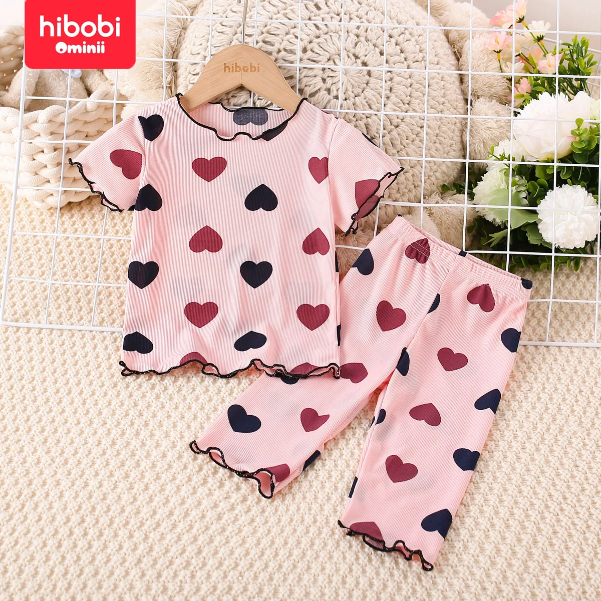 hibobi 2-Piece Summer Girl Allover Heart Printed Short Sleeve T-Shirt & Matching Pants Cute And Comfortable Loungewear Set