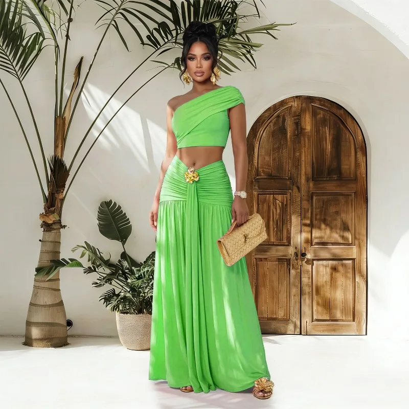 

KEXU Fashion women's sexy sloping shoulder crop top half skirt set