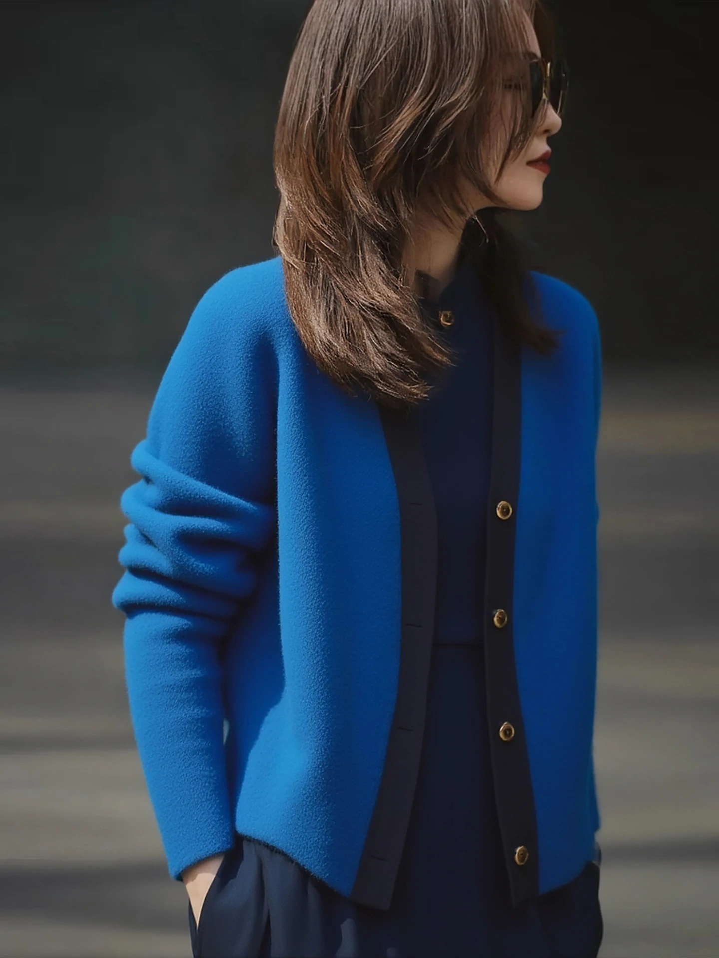 

Весенне-осенний новый женский свитер, синий модный повседневный вязаный кардиган с v-образным вырезом