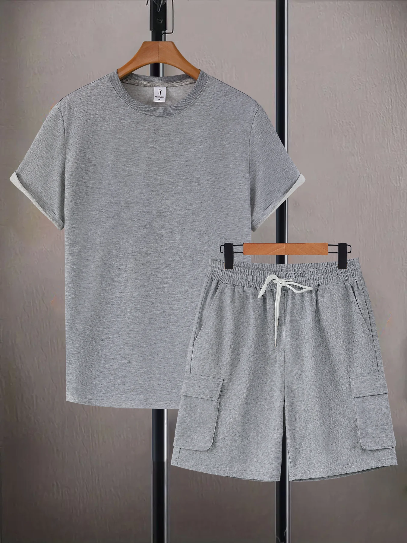 

Men's Heather Grey Short Sleeve T-Shirt Cargo Shorts Set