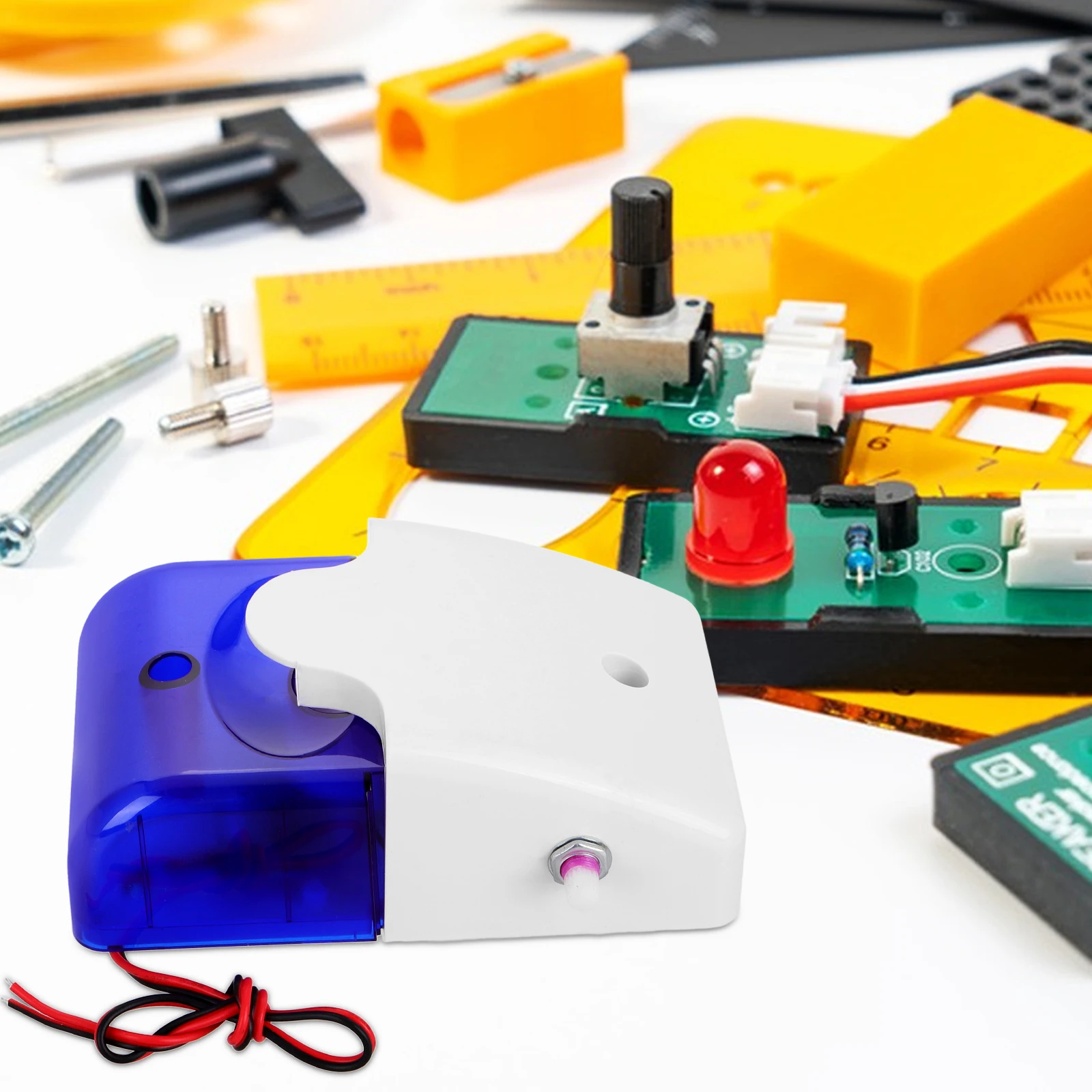 

Sound and Light Security Siren Waterproof Adjustable Volume Flashing Alarm Speaker for Outdoor Indoor Anti-Theft Warning System