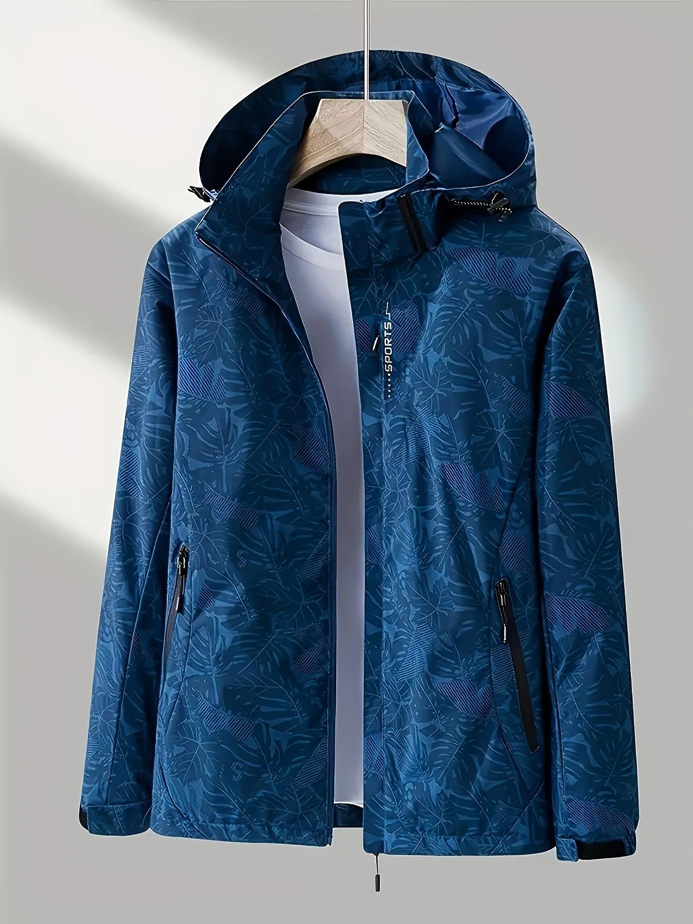 

Мужской легкий плащ с капюшоном и камуфляжным рисунком, карманом на молнии, прочным полиэстером, можно стирать в машине, повседневный стиль