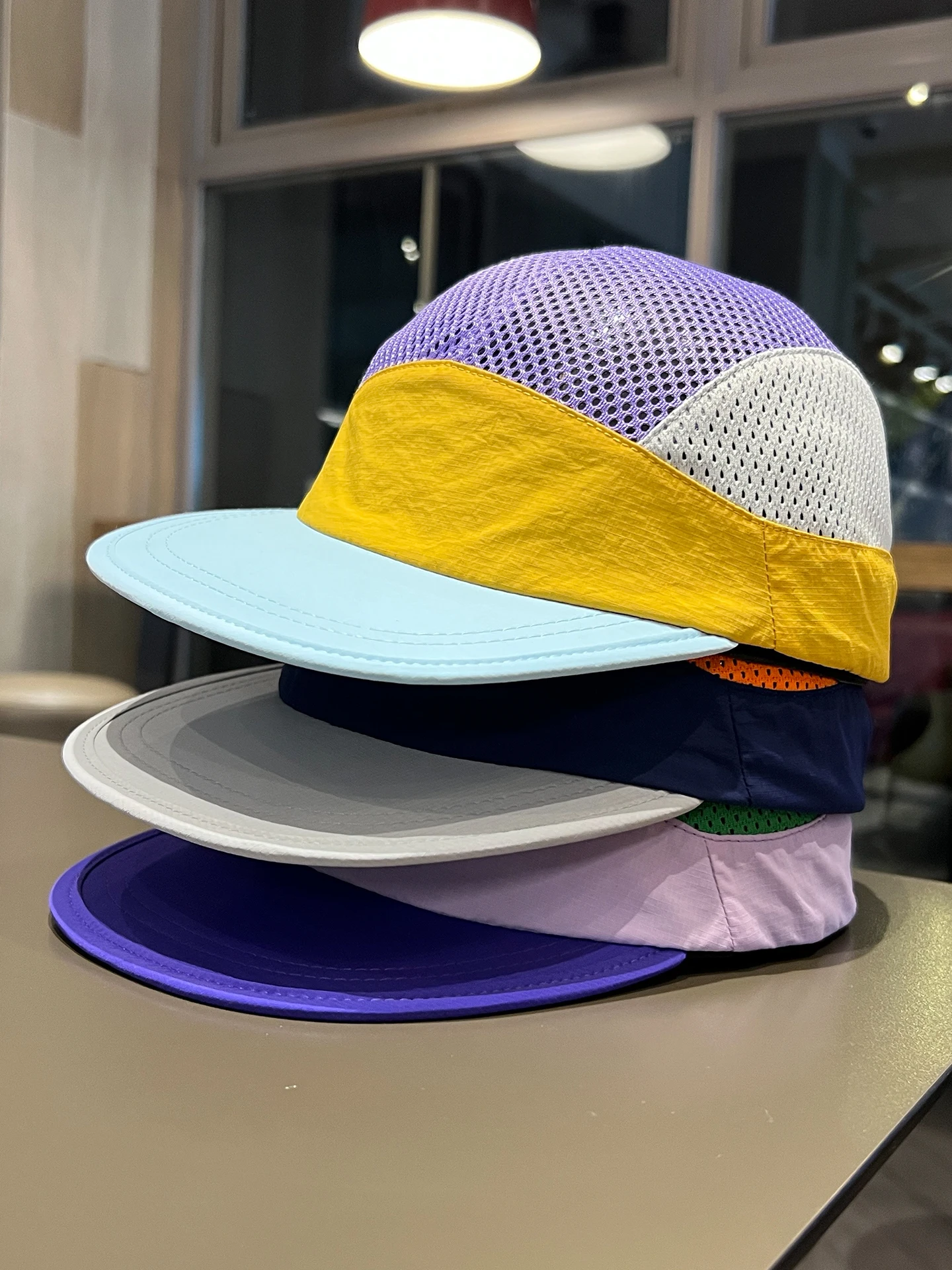 

fast-drying flat-brimmed hat, men's and women's color matching mesh breathable five-piece hat, summer outdoor sunshade cap