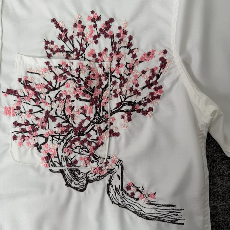 Fashion New DERSCHUTZE Men's Shirts Loose Fit Cherry Blossom Embroidered Casual Short Sleeve Shirt