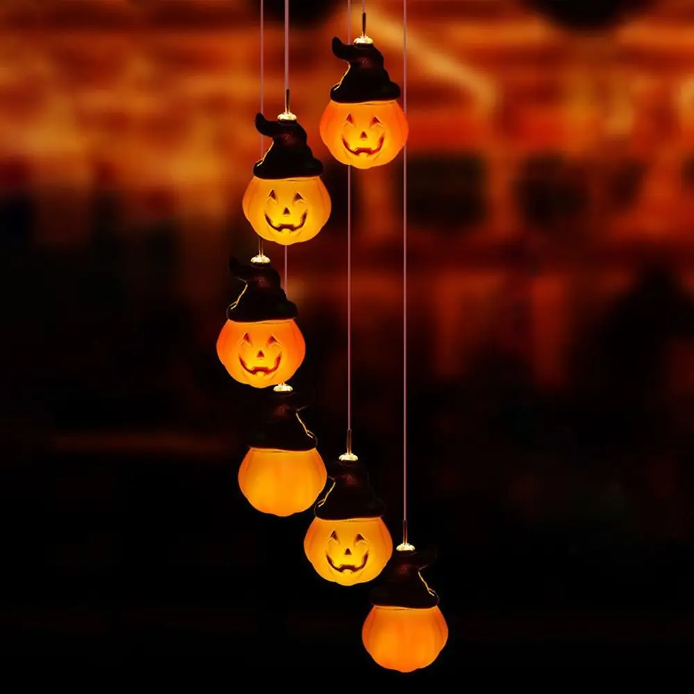 Fashion Hallowen Atmosphere Windchime Lights Waterproof Solar LED Light Pendant Skull and Pumpkin Decoration Lamp for Outdoor