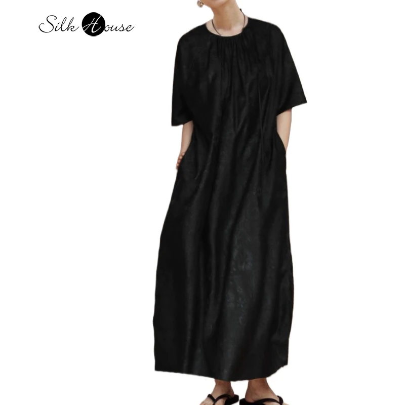 

2025 Women's Fashion New Original Design Sense 100% Natural Mulberry Silk Jacquard Fragrance Cloud Yarn Black Round Neck Dress