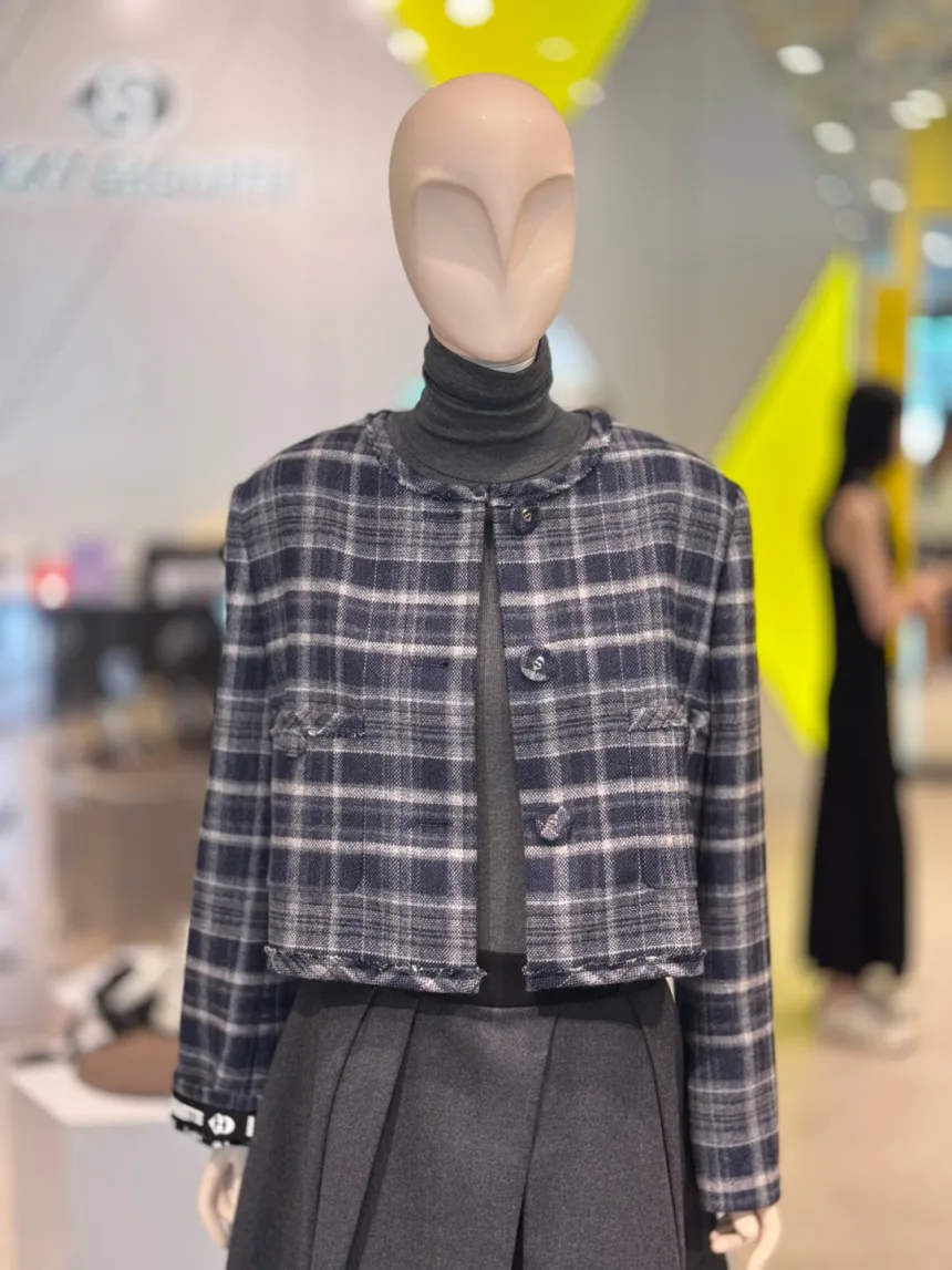 Nok Xiaola Authentic Vintage Plaid Pocket Short Coat Women's Spring 2026 Waist-Cinching Wool Blend Fashion Outerwear