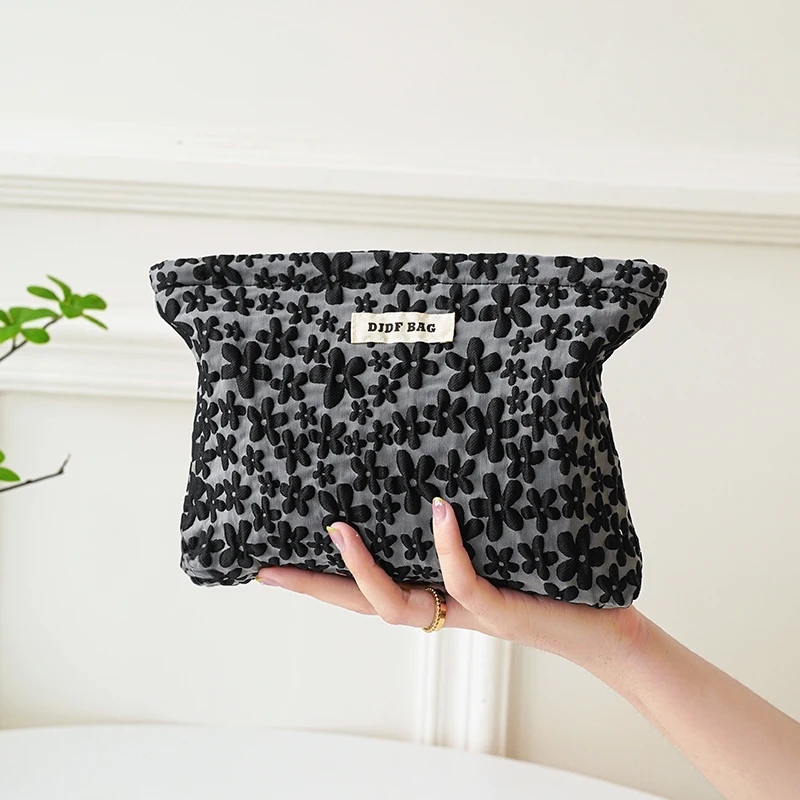 Black flowers, large capacity women\'s makeup bag, portable cosmetics, change storage bag, travel toiletry bag, inner tank bag