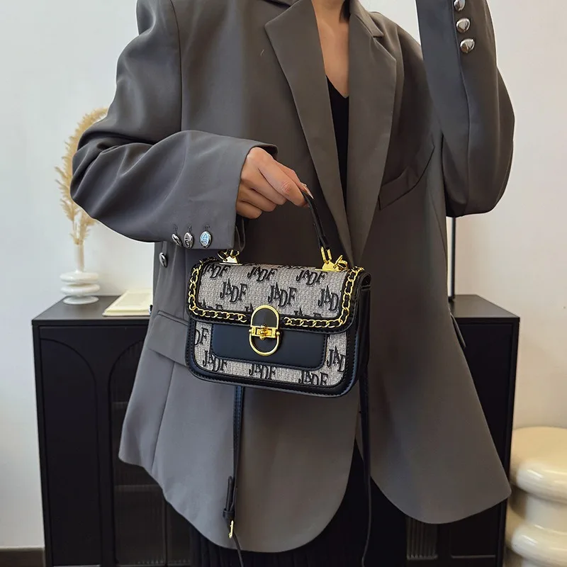 

French Niche Designer Printed Shoulder Bag, Fashionable Retro Small Square Bag, Casual Women's Shoulder Bag