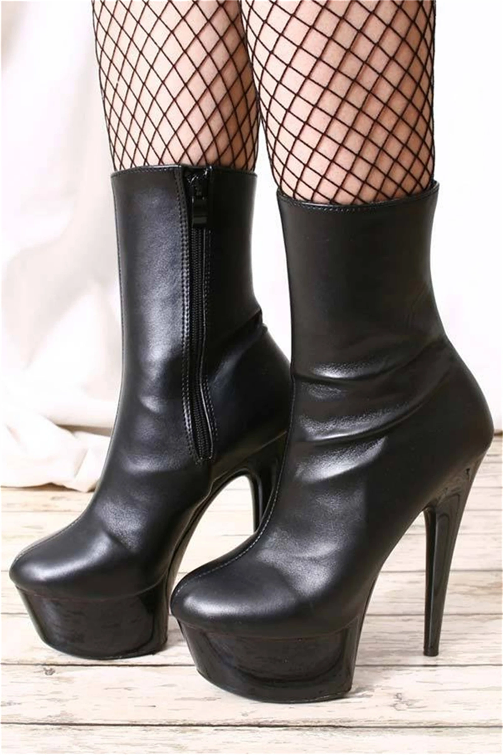 

15CM Chunky Heels Ankle Boots Women Glossy Black Leather Side Zip Platform Stiletto Gothic Style Fishnet Socks Party Shoes