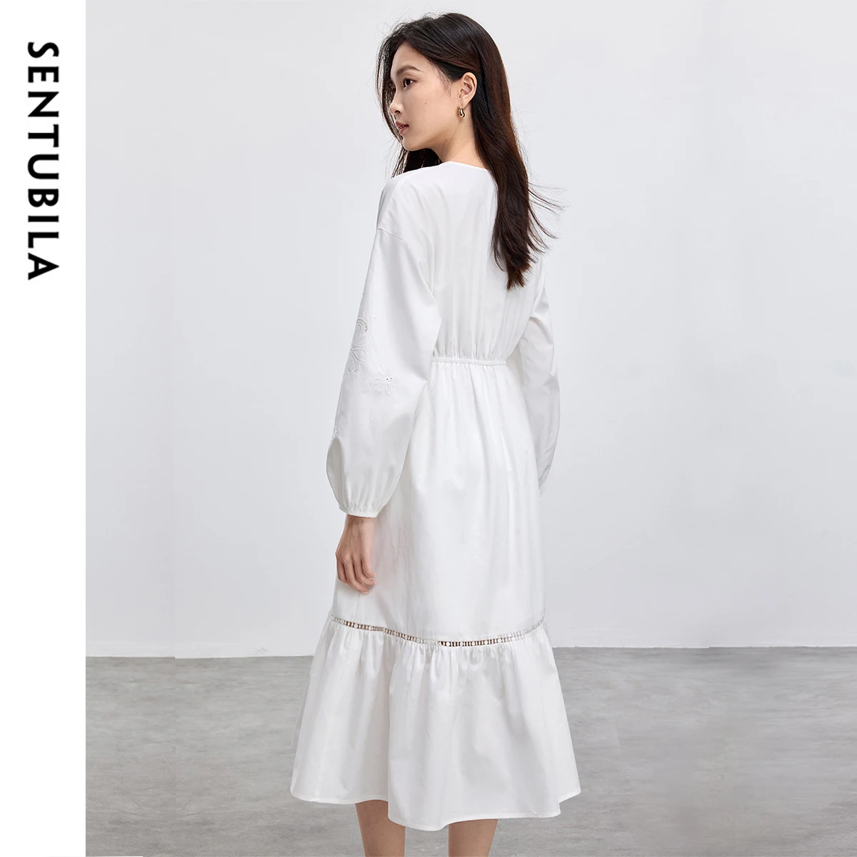 SENTUBILA فساتين نسائية بيضاء 2025 ربيع القطن الجوف التدريجي التطريز عطلة الخامس الرقبة نفخة الأكمام ألف خط فستان طويل 151L58210 #2