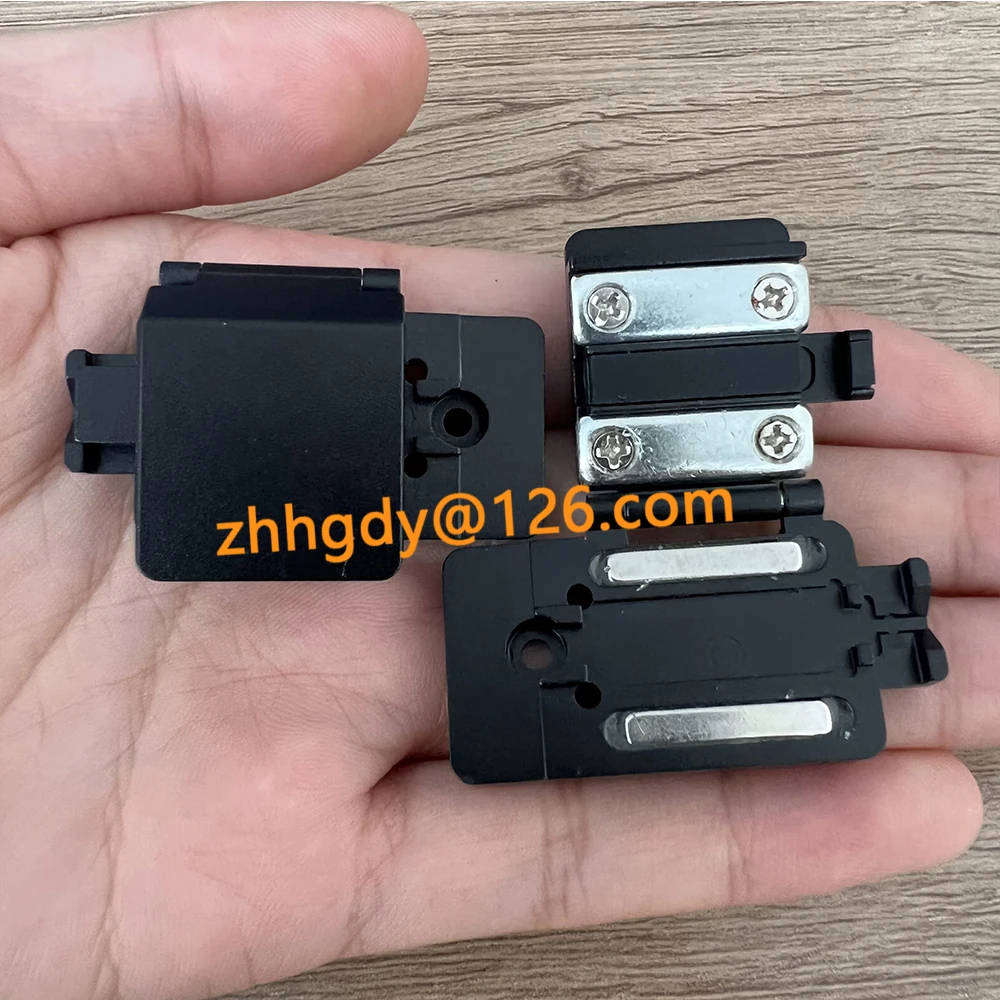 

Fiber Fusion Splicer Three-in-One FixtureFor FSM-60S 61S 62S 61C 62C 62C+ 22S 21S Fiber Fusion Splicer 3 in 1 Bracket