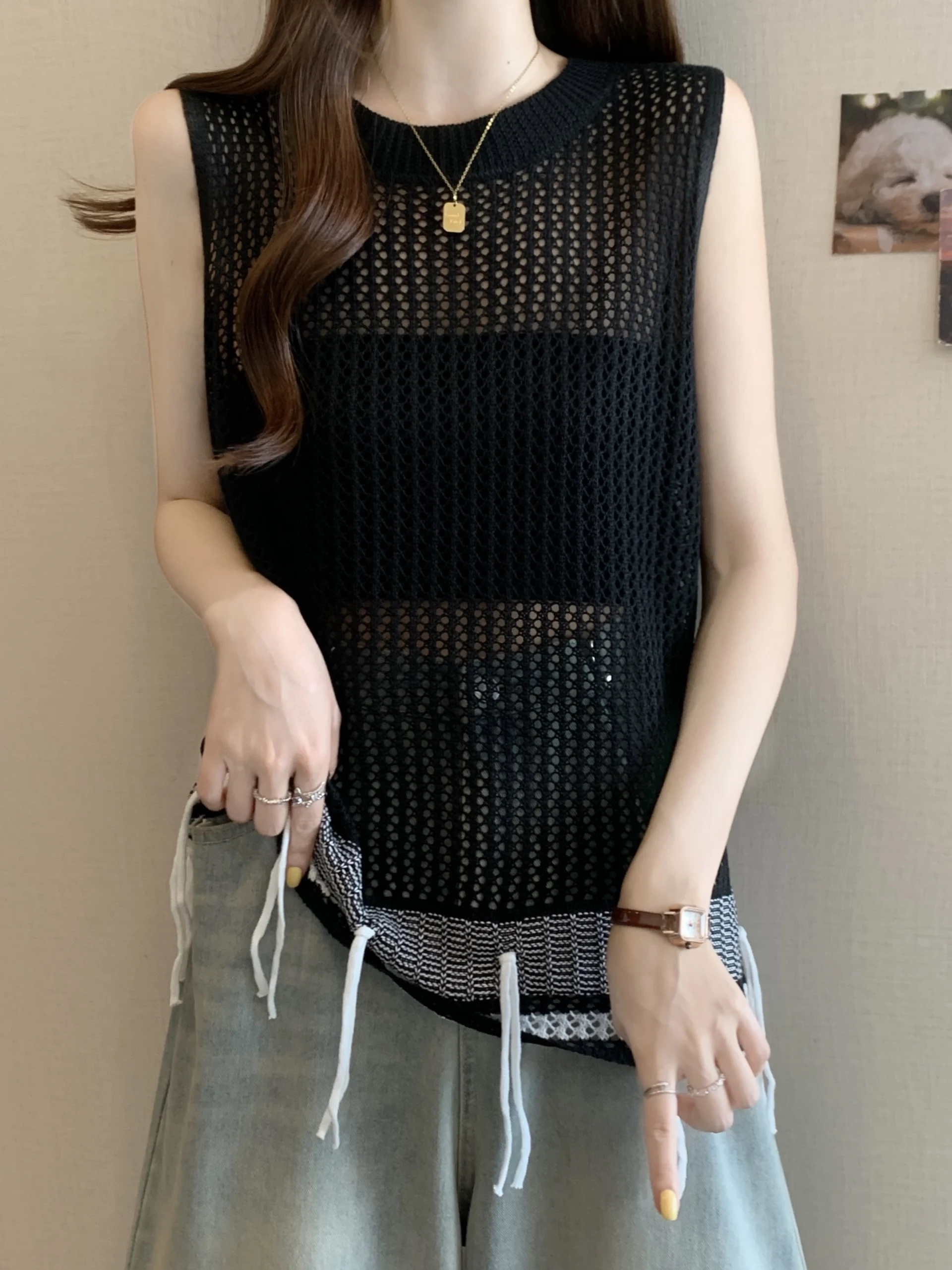Women's Knitted Ice Silk Hollow out Vest Summer Outerwear Large Size Fluffy Tassel Top See-through Cover up Casual Style