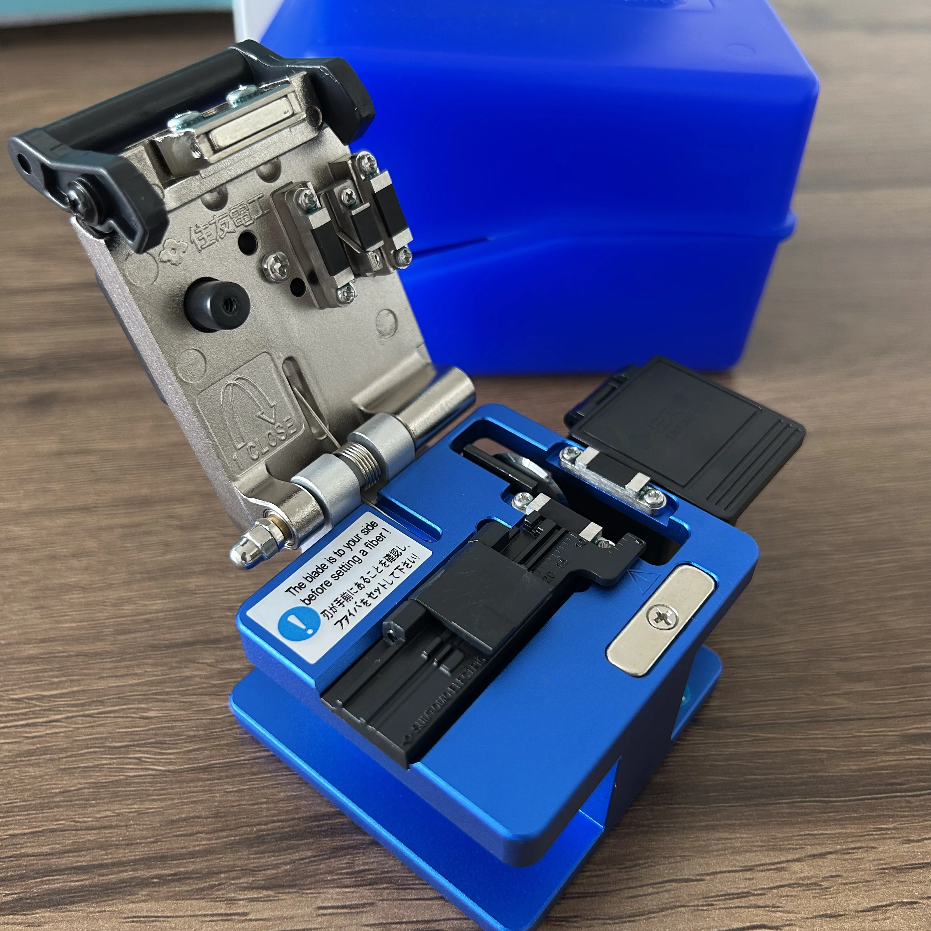 Sumitomo FC-6S Optical Fiber Cleaver High Precision Fiber Optics Cutter With Trash Box Made In China - Image 3