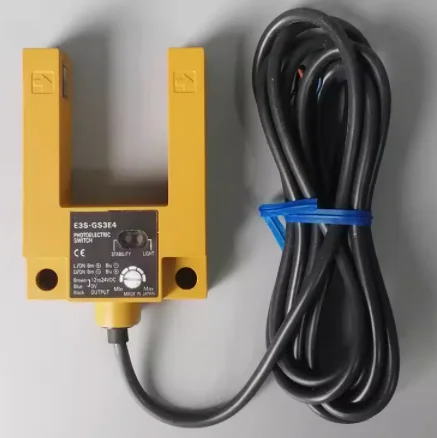 

E3S-GS3E4 E3S-GS3B4 Новый U-образный высококачественный фотоэлектрический датчик переключателя с металлическим корпусом