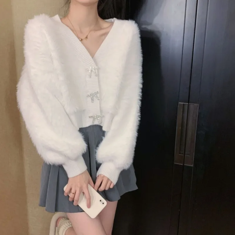 Cardigan sweater female 2023 clothes short plush plush milk hoopla design sense niche V-neck solid cardigan sweater female tops