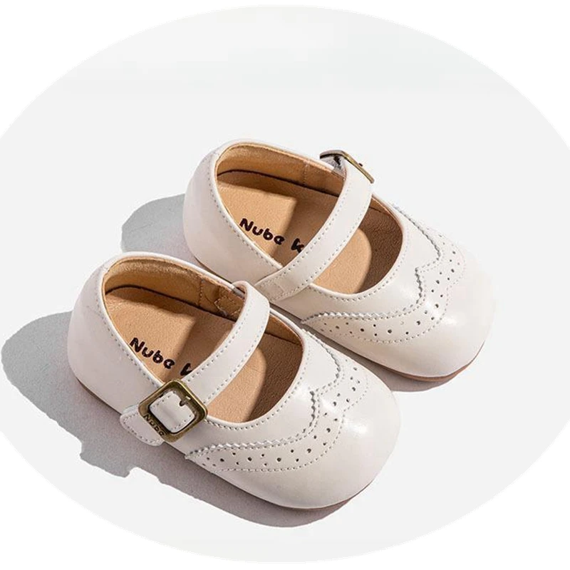 

Children Genuine Leather Shoes Toddler Spring Autumn Flats Simple Retro Brogue Princess Dress Shoes Baby Casual Walkers Shoes