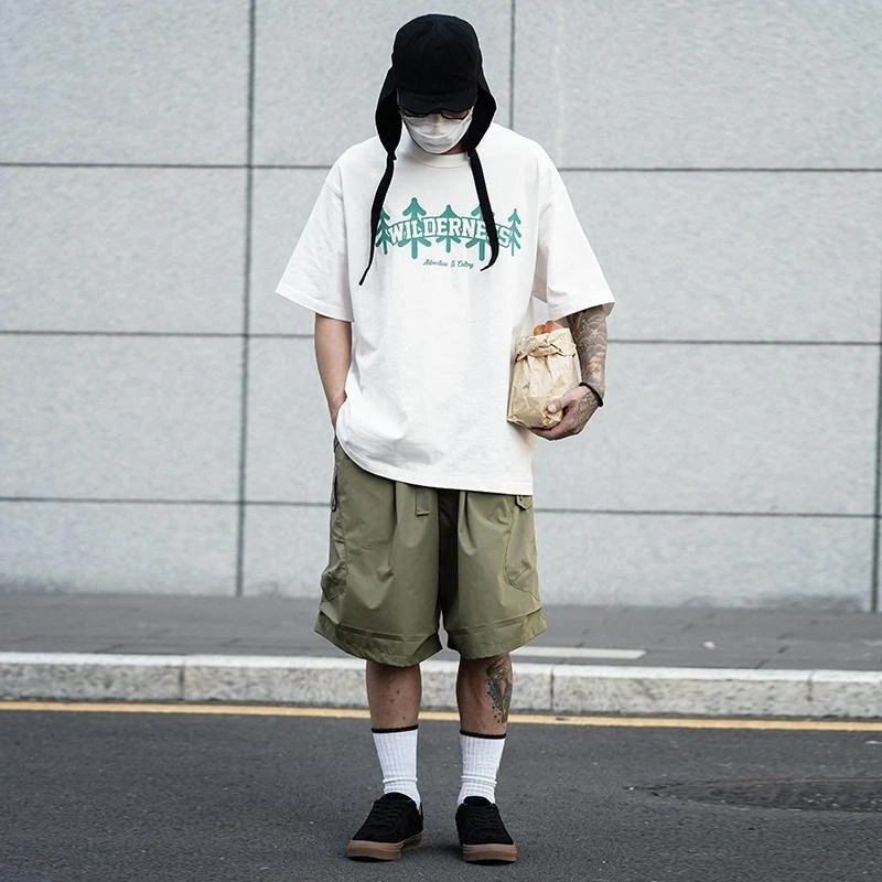 

Plus Size Men's Casual Shorts Pleated Japanese Style Cargo Shorts with Pockets Slimming Loose Fit for Summer Outdoor Activities