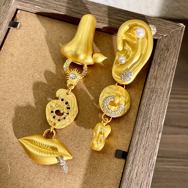 NISHIZAWA أقراط غير متناظرة للنساء وجه الإنسان لون ذهبي Hyperbole Pendientes Mujer القرون الوسطى موضة ريترو مجوهرات #4