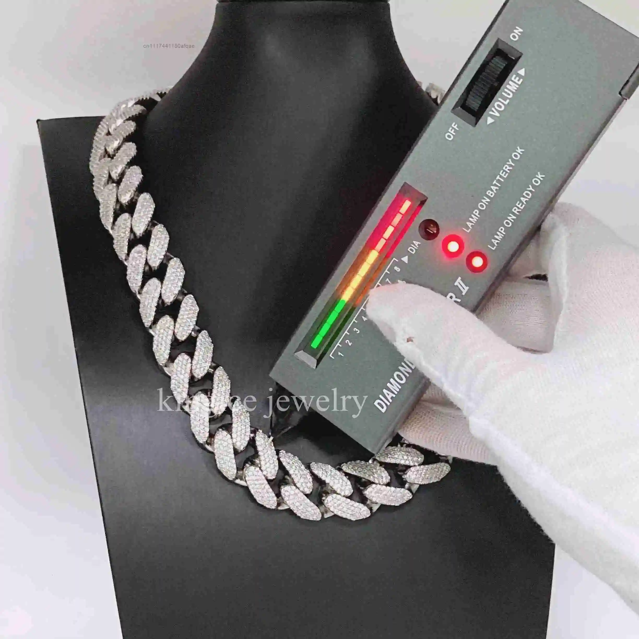 Clasp 18mm Long Luxury Vvs Moissanite Diamond Necklace Men Hip Hop 925 Sterling Silver Rhodium Plated Iced Out Cuban Chain.