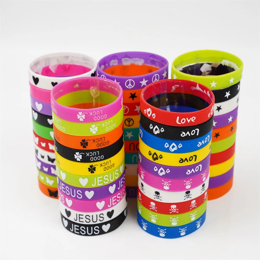 10/20/30/50/100Pcs/Lot Fashion Simple Cross Peace Skull Elasticity Silicone Bracelets For Man Mix Style Jewelry Gifts Wholesale