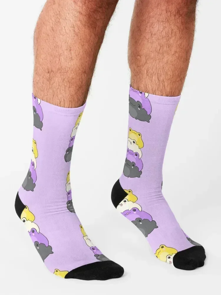 ضفدع فخر غير ثنائي - ضفدع جمالي لطيف كاواي - جوارب كومة ضفدع غير ثنائية رقيقة من Enby NB Pride