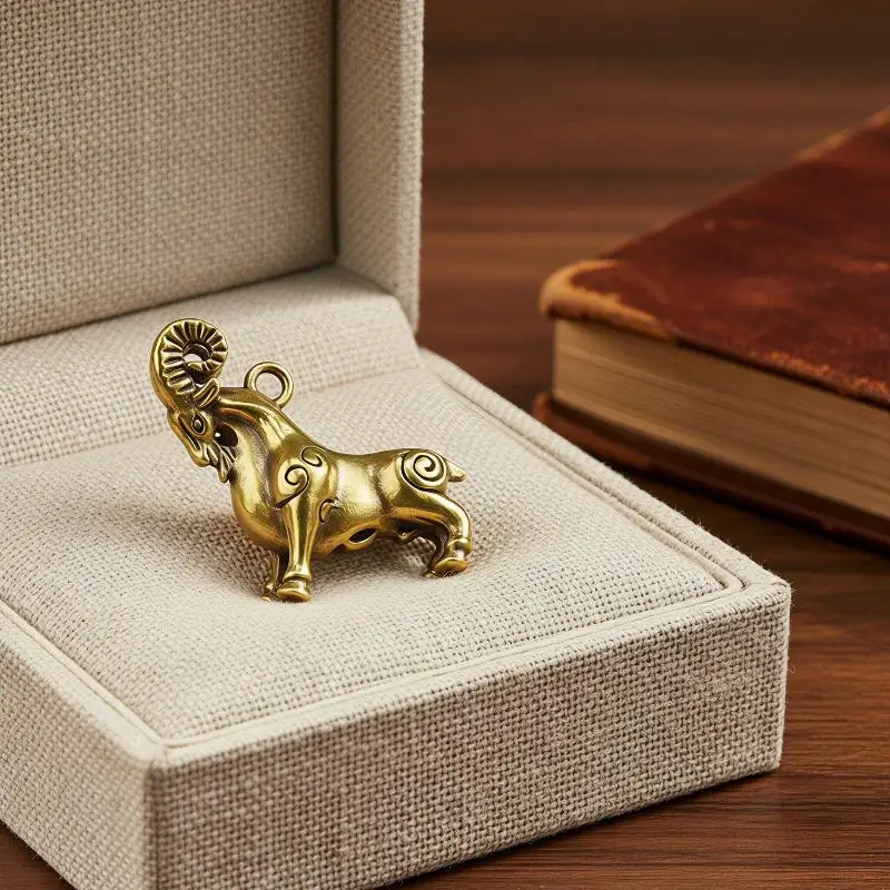 Retro Brass Sheep Pendant Ornament Creative Metal Decor for Office Work Desk Dining Table Home Art Decor Gift