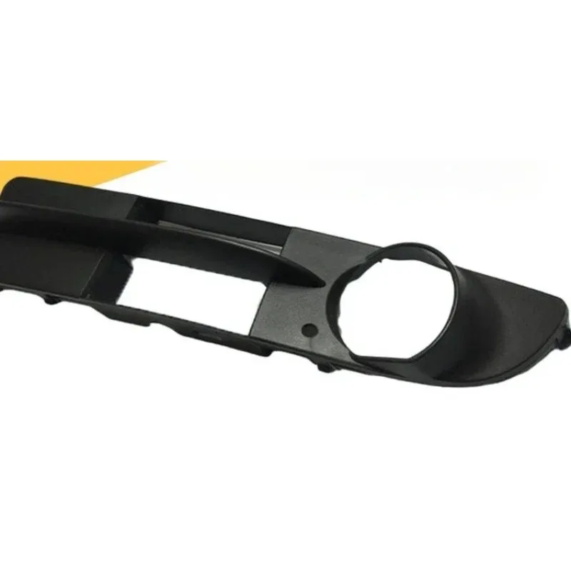 

China Brand New Genuine Figzero Left Right Front Bumper Fog Light Frame Ventilation Grille for BMW 5 Series E60 520 523 525 530