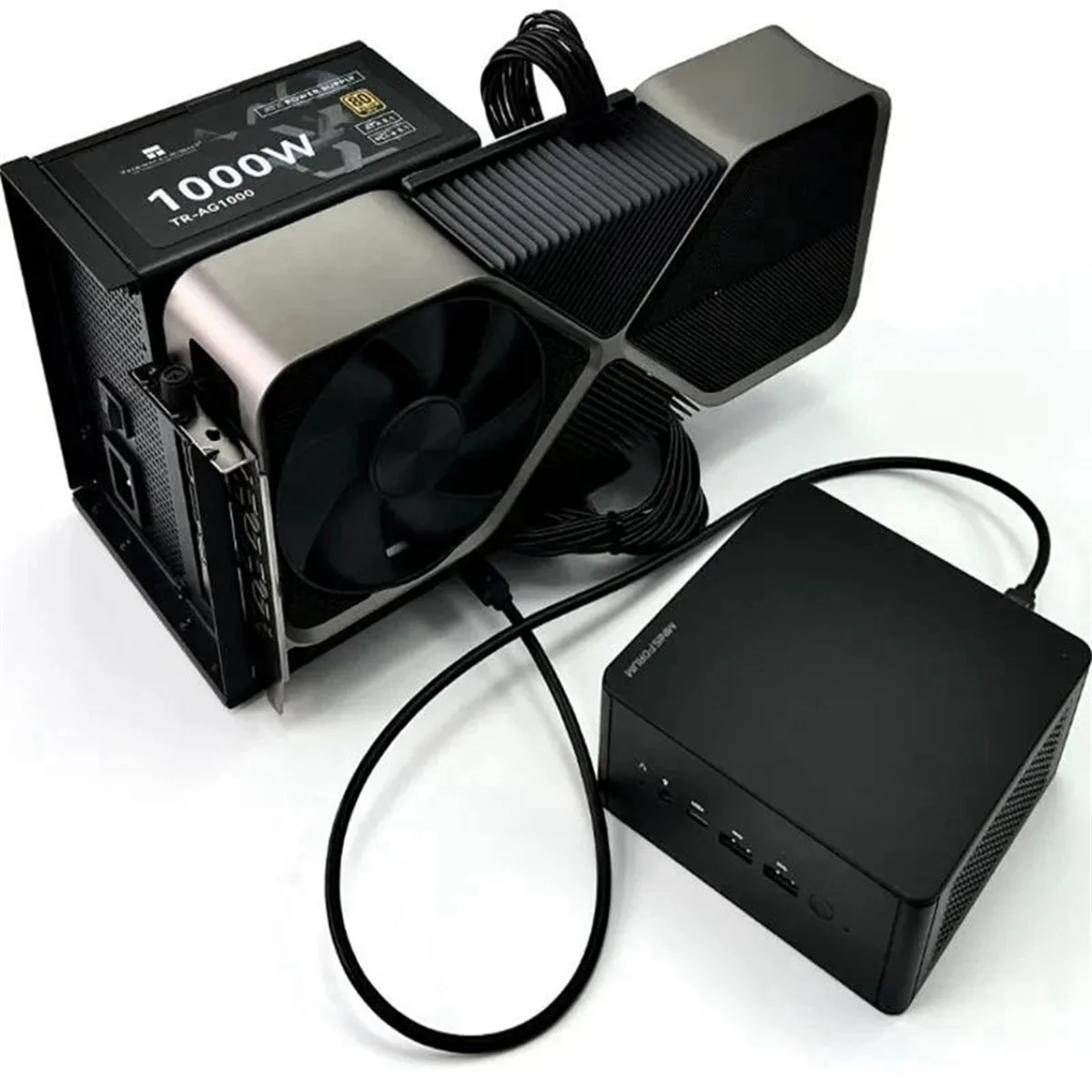 Новый внешний адаптер EGPU Tech UT4G-BK7 USB4.0 к PCIe X16 EGPU для док-станции 4/3 PCIe 4.0 X4 GPU для ноутбука NUC ITX