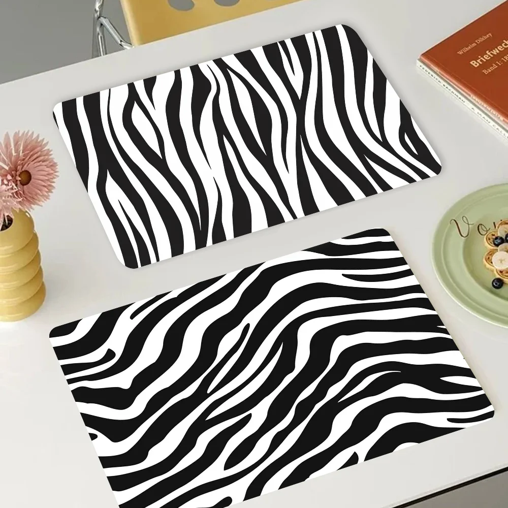 Zebra-stripe Quick Drying Dish Mat Printed Kitchen Non-slip Coffee Cup Pad Drain Mats Dinnerware Cup Bottle Placemat