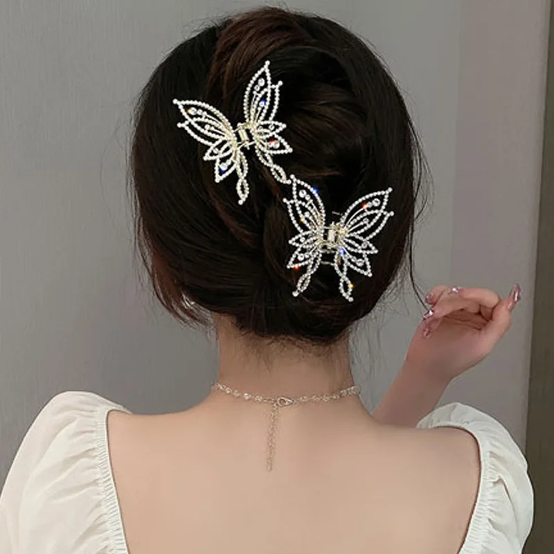 Korean Style Elegant Temperament Pearl Rhinestone High-end Women\'s Shark Clip Metal Hollow Butterfly Grab Clip Half Tie Hair