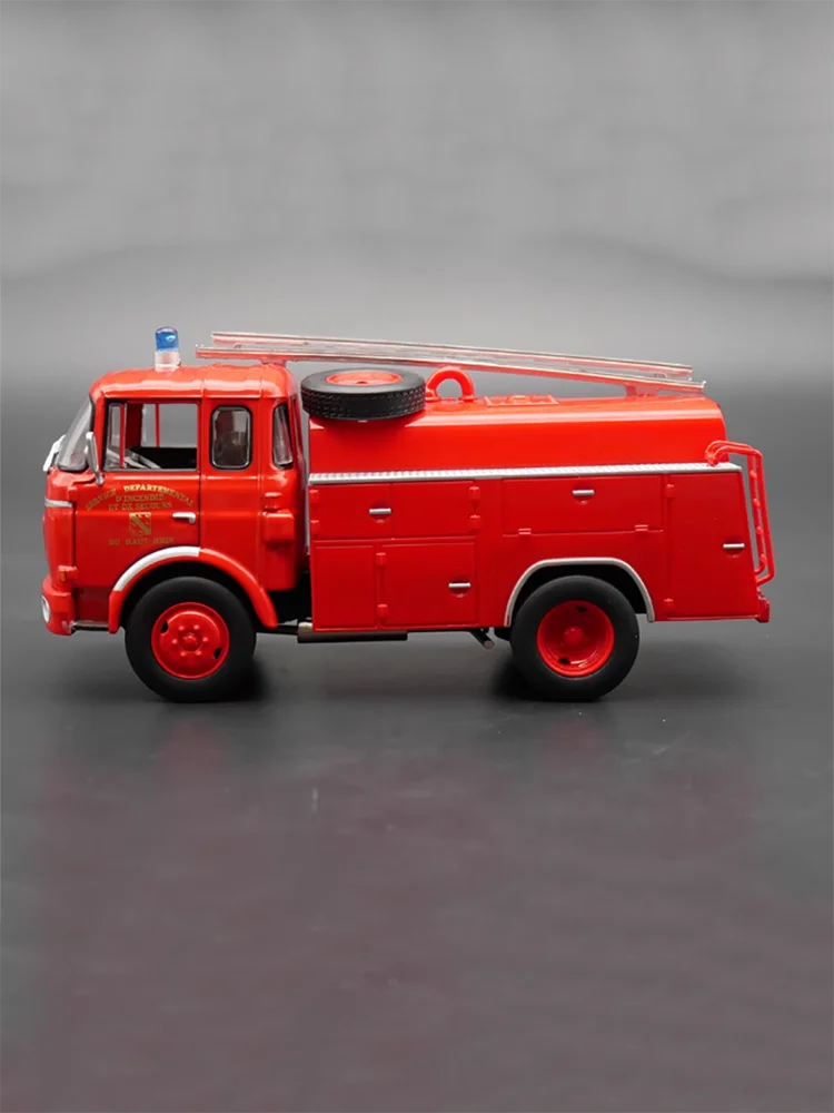 Diecast 1:43 Scale Berliet GAK French Fire Truck Alloy Vehicle Model Finished Simulation Collection Decoration Gift Toys Display